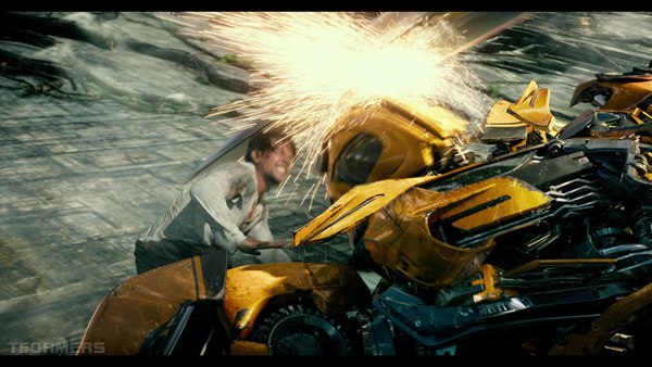 Transformers The Last Knight Theatrical Trailer HD Screenshot Gallery 369 (369 of 788)